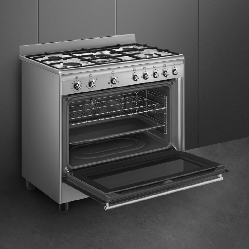 Smeg 90cm Gas / Electric Cooker – Stainless Steel CX90GM
